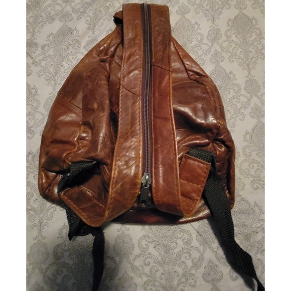Genuine leather sling bag main image 7